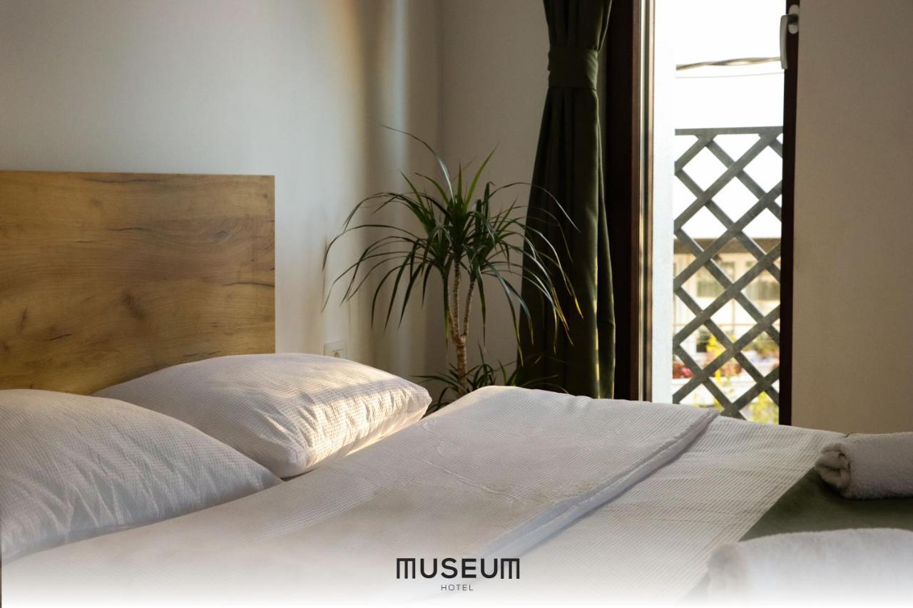 Museum Hotel Приштина Экстерьер фото