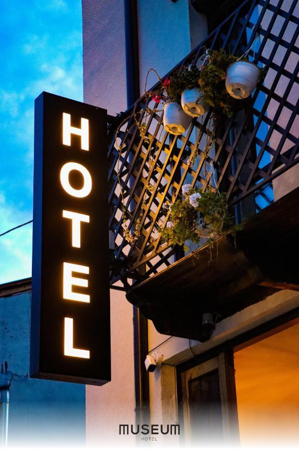 Museum Hotel Приштина Экстерьер фото